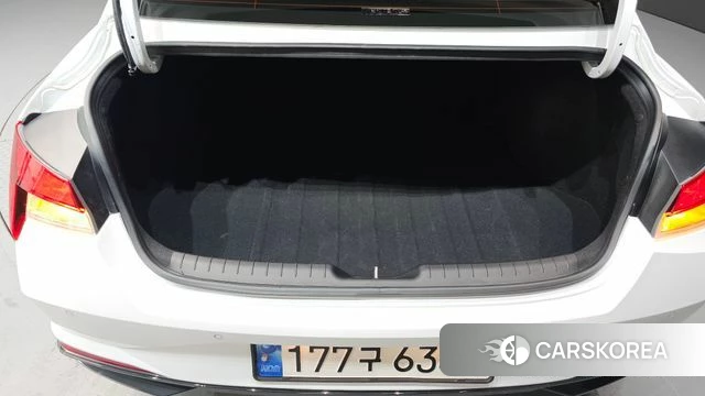 Hyundai Avante Hybrid (CN7) id 4630954 из Кореи 21