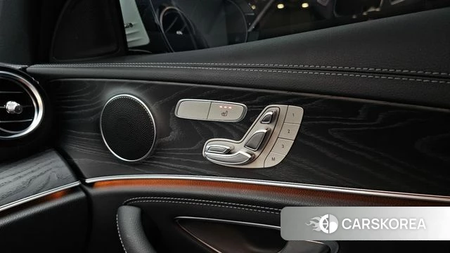 Mercedes-Benz E-Class W213 id 4848954 из Кореи 21