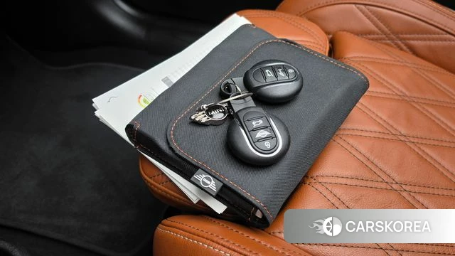 Mini Cooper S Convertible id 4625036 из Кореи 21