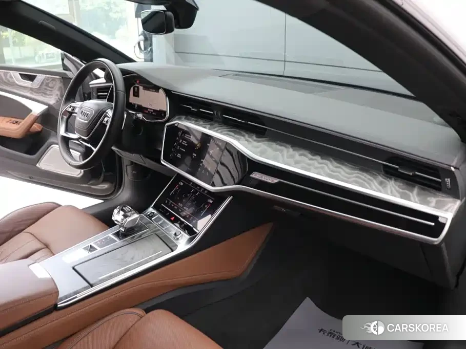 Audi A7L id 4601926 из Китая 21