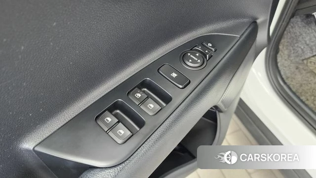 Kia Stonic id 4620409 из Кореи 21