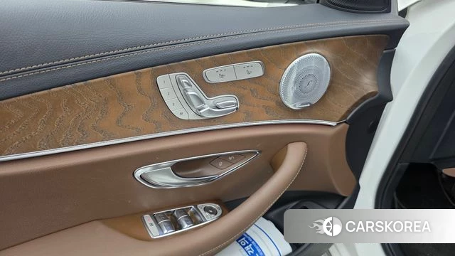 Mercedes-Benz E-Class W213 id 4470567 из Кореи 21