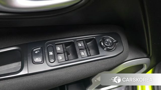 Jeep Renegade id 4672654 из Кореи 21