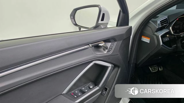 Audi Q3 (F3) id 4354915 из Кореи 21