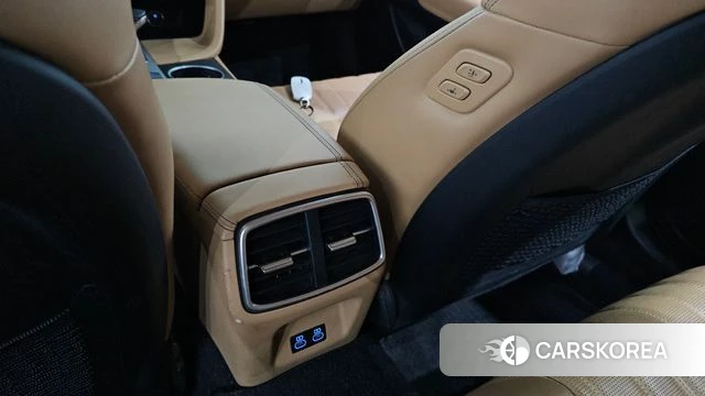 Genesis The New G70 id 4675411 из Кореи 21