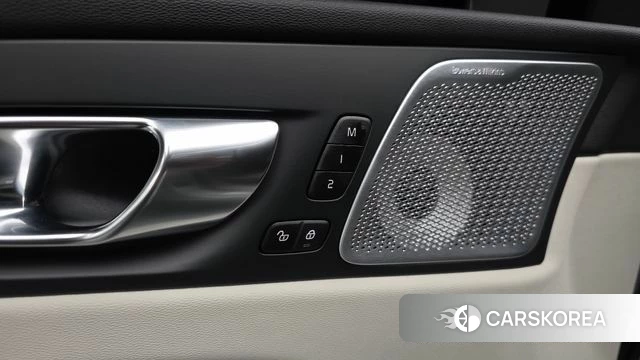 Volvo XC60 second Generation id 4427057 из Кореи 21