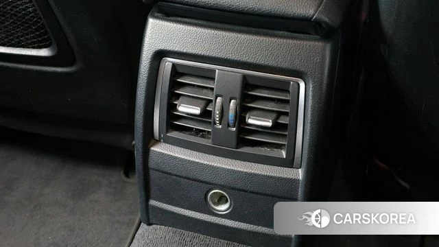 BMW 3 Series (F30) id 4371788 из Кореи 21