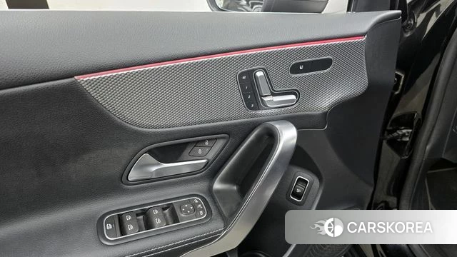 Mercedes-Benz A-Class W177 id 4316916 из Кореи 21