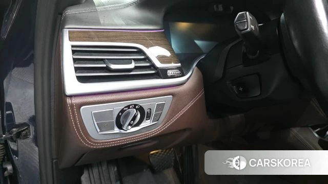 BMW 7 Series (G11) id 4496452 из Кореи 21