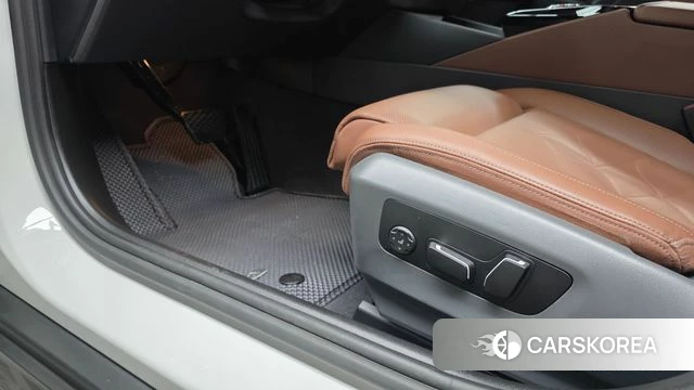 BMW 5 Series (G60) id 4516841 из Кореи 21