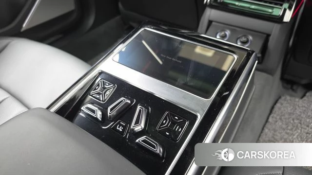 Audi A8 (D5) id 4736258 из Кореи 21