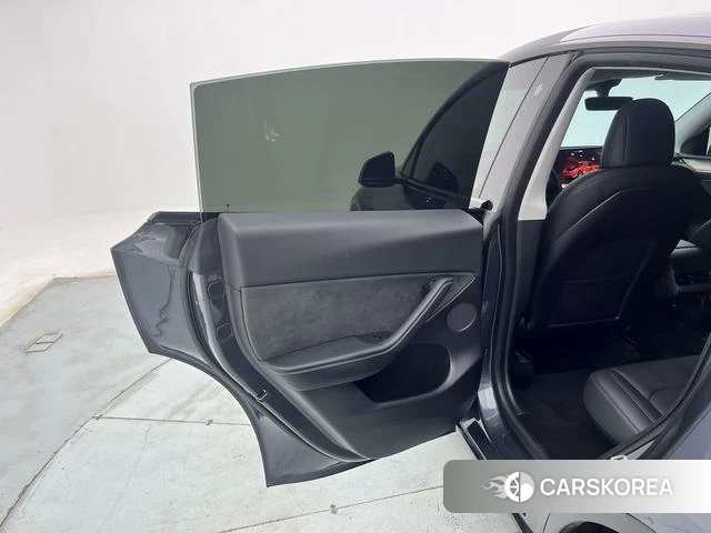 Tesla Model Y id 4253308 из Китая 21