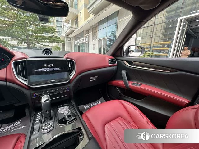 Maserati Ghibli id 4227895 из Китая 21