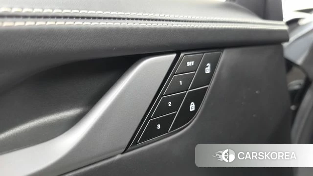Porsche 911(992) id 4670411 из Кореи 21