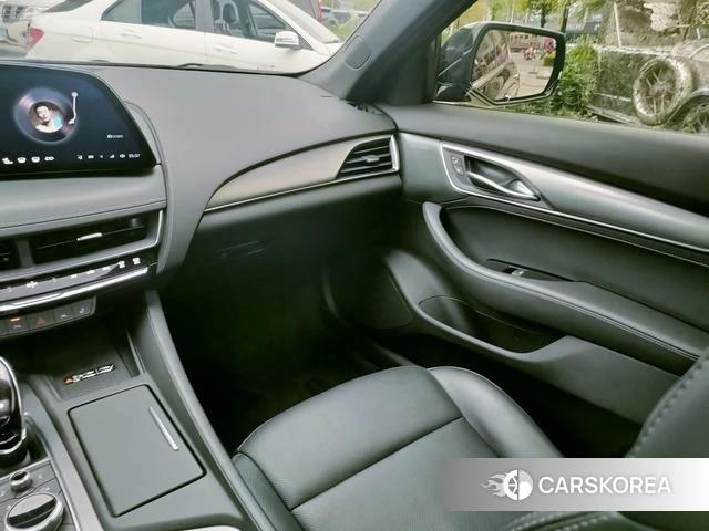 Cadillac CT5 id 3857877 из Китая 21