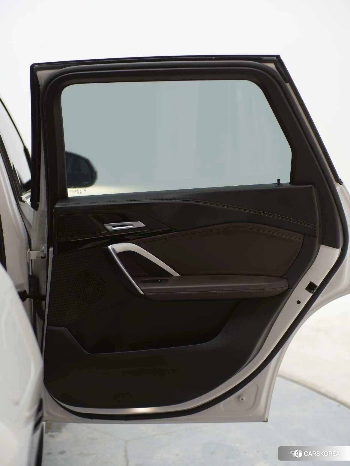 BMW X1 id 4487168 из Китая 21