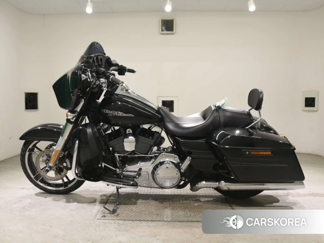 Проданный Harley-Davidson Street Glide FLHXS1690 id 3947649 из Японии, фото 21
