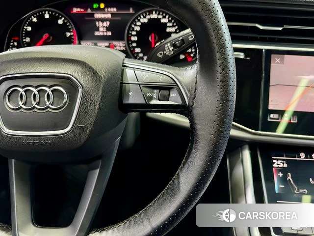 Audi Q7 id 3889881 из Китая 21