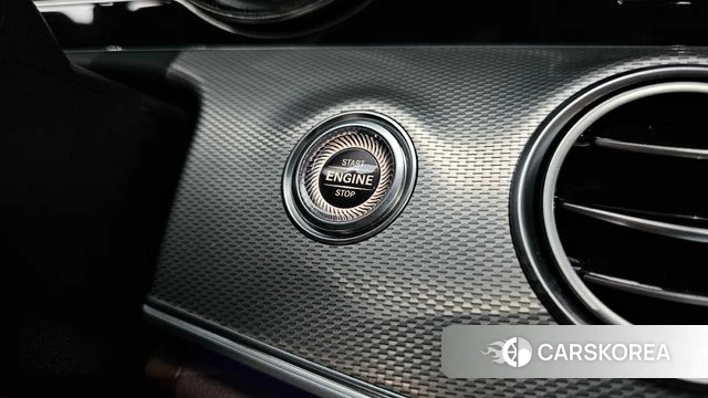 Mercedes-Benz E-Class W213 id 4345195 из Кореи 21