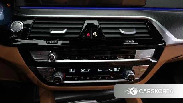 BMW 5 Series (G30) id 4768466 из Кореи 20