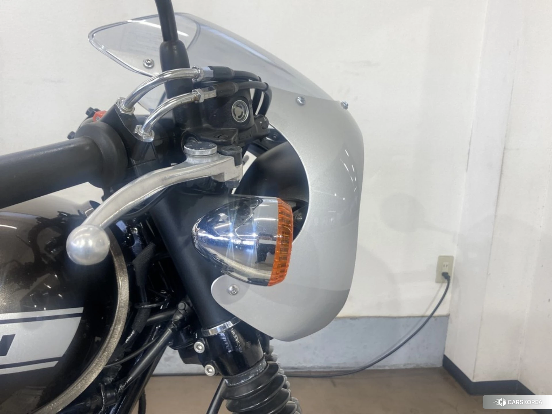 Kawasaki W800 CAFE id 4374121 из Японии 21