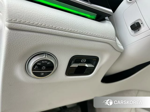 Mercedes-Benz EQS id 4208429 из Китая 21