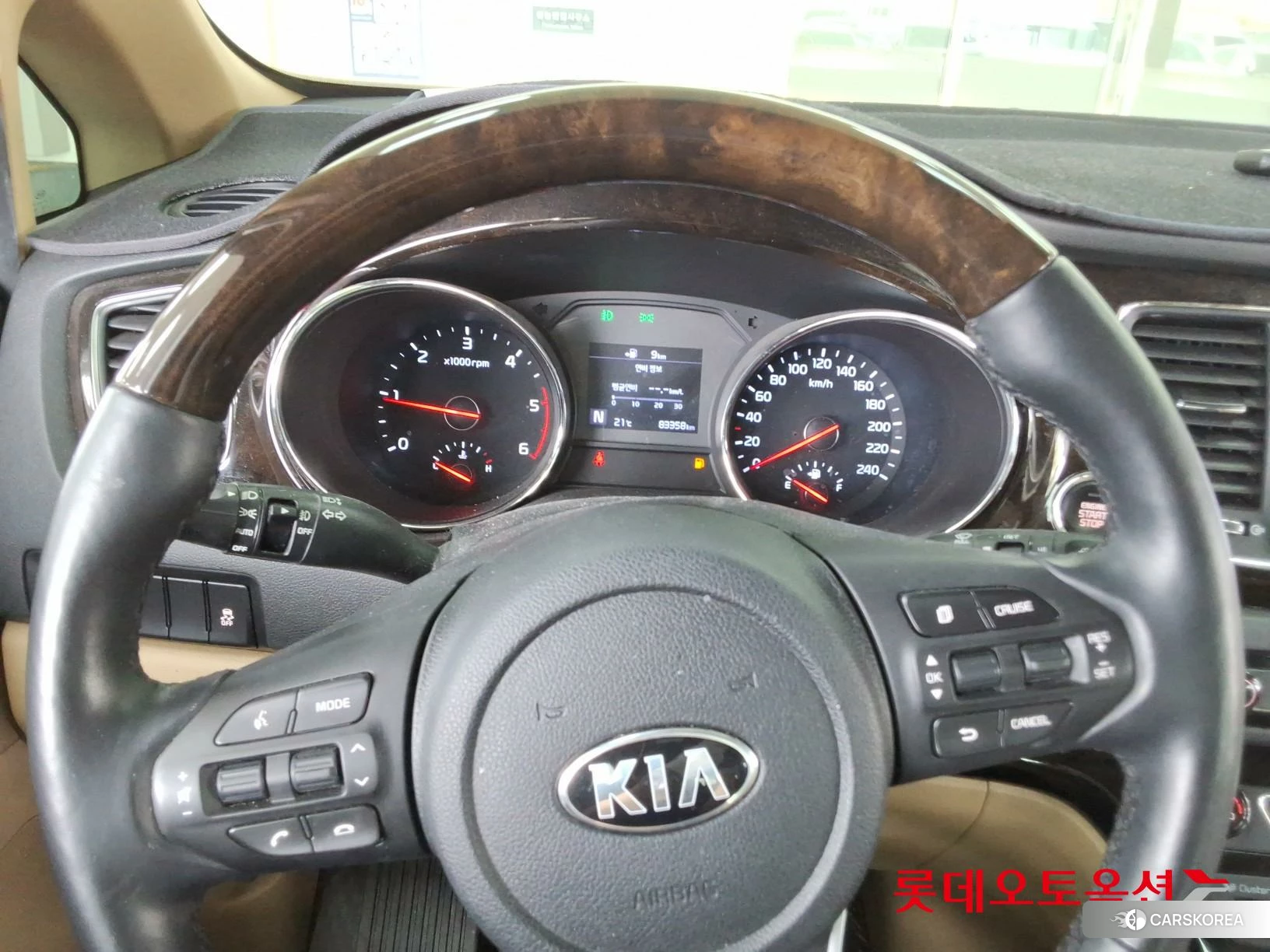 Kia Carnival id 4289554 из Кореи 21
