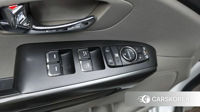 Kia The New Carnival id 4563359 из Кореи 21