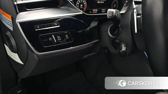 Audi A8 (D5) id 4580699 из Кореи 21