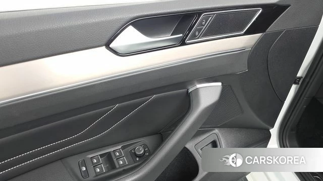 Volkswagen Passat GT (B8) id 4561515 из Кореи 21
