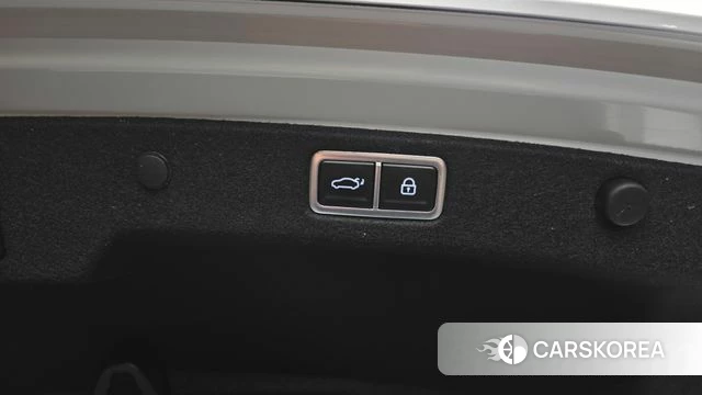 Hyundai Grandeur (GN7) id 4280041 из Кореи 21