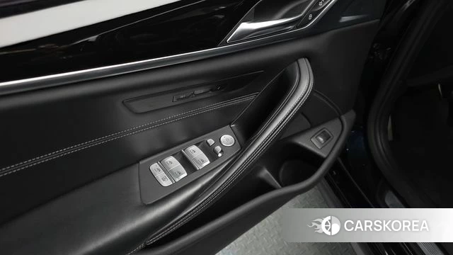 BMW 5 Series (G30) id 4662634 из Кореи 21