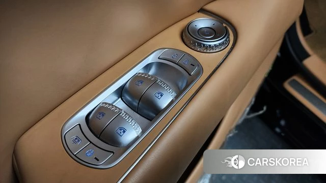 Genesis G90 (RS4) id 4726516 из Кореи 21