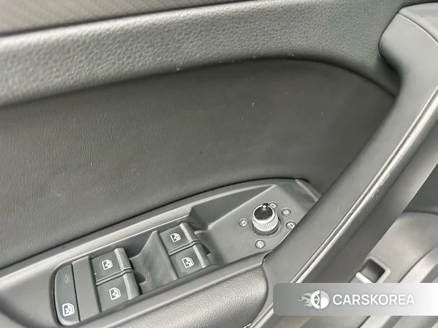 Audi Q5L id 4238161 из Китая 21