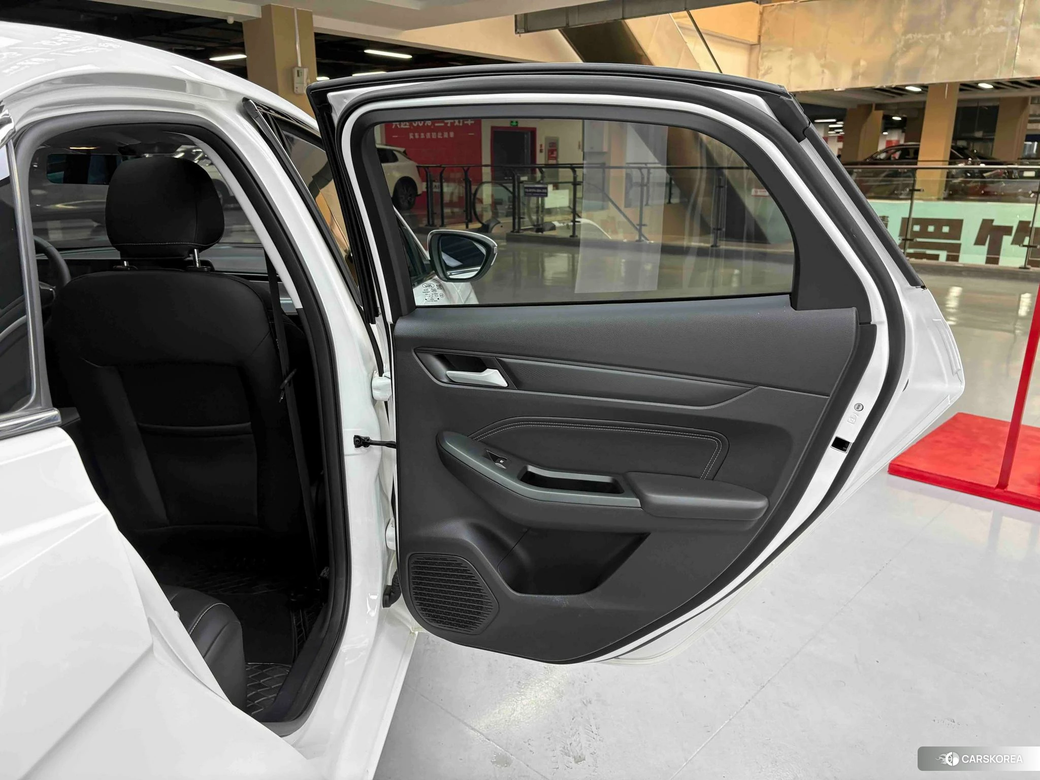 Ford Forrest id 4513942 из Китая 21
