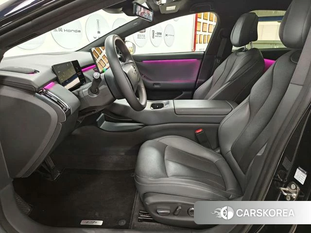 Xiaopeng Motors Xiaopeng P7+ id 3926881 из Китая 21