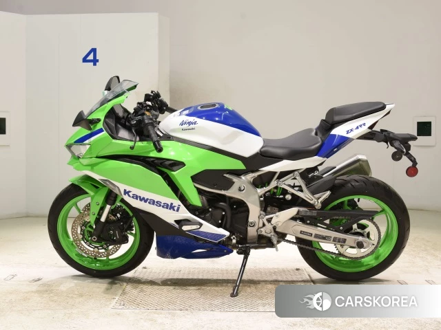 Kawasaki ZX-4RR id 4191968 из Японии 21