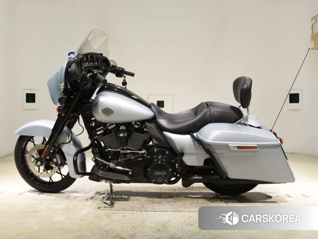 Harley-Davidson Street Glide FLHXS1870 id 3947656 из Японии 21