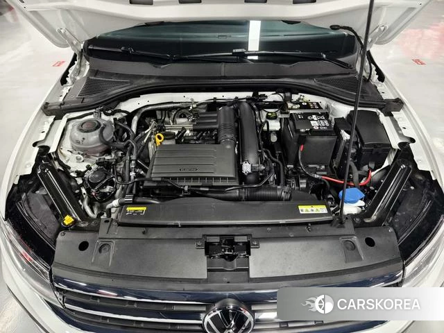 Volkswagen Bora id 4259884 из Китая 21