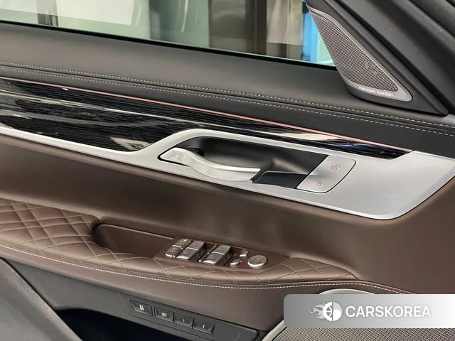 BMW 7 series id 4264053 из Китая 21
