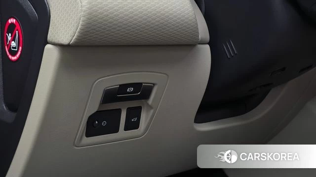 Land Rover Range Rover Velar id 4625855 из Кореи 21