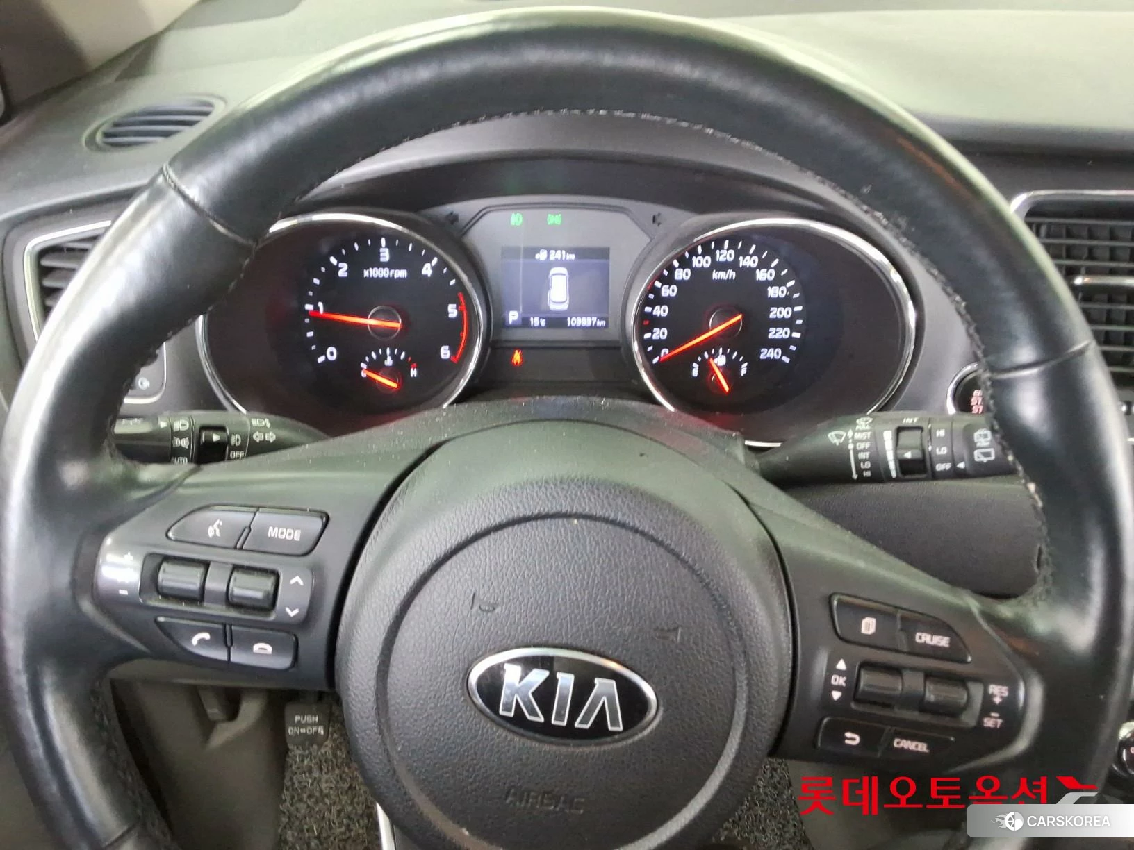 Kia Carnival id 3869441 из Кореи 21