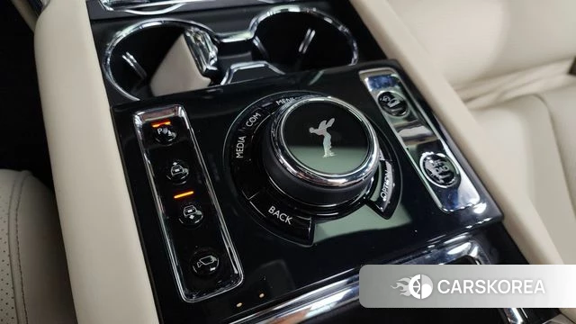 Rolls-Royce Cullinan id 4459043 из Кореи 21