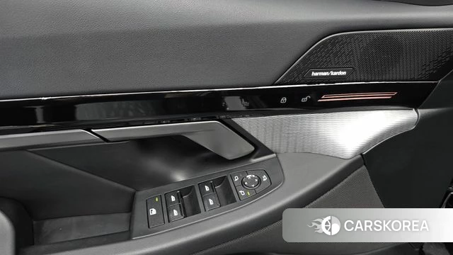 BMW 5 Series (G60) id 4630157 из Кореи 21