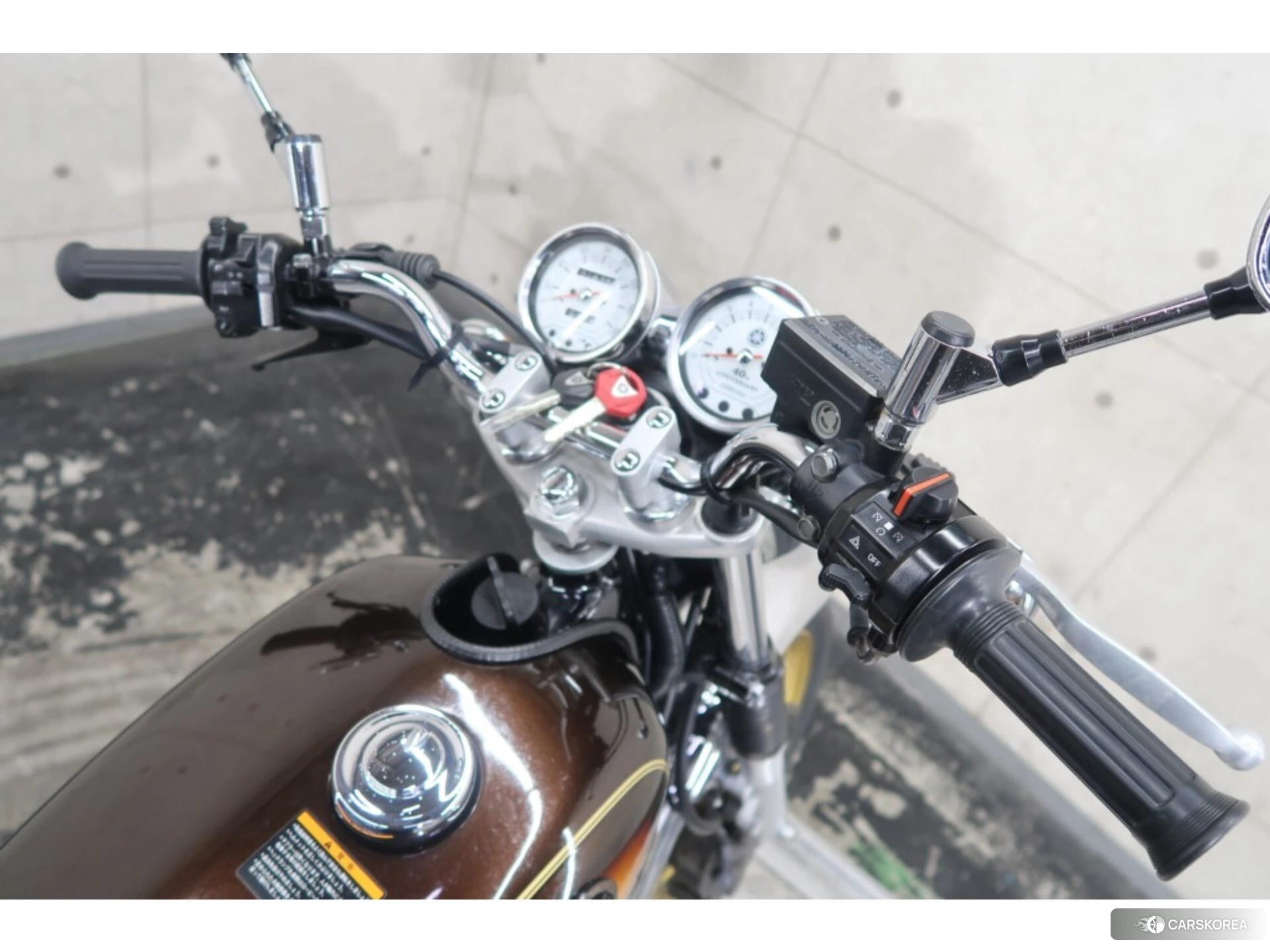 Yamaha SR 400 id 4374373 из Японии 21