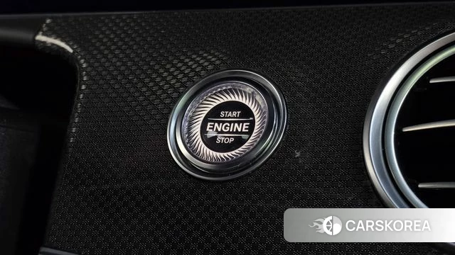 Mercedes-Benz E-Class W213 id 4384459 из Кореи 21