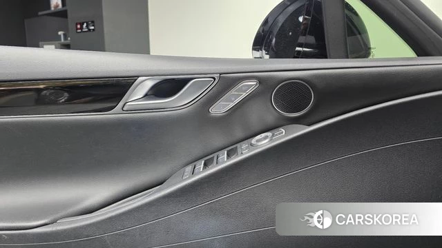 Genesis G80 (RG3) id 4294097 из Кореи 21