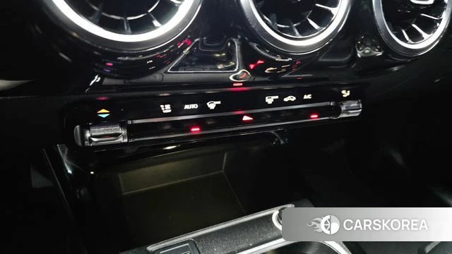 Mercedes-Benz A-Class W177 id 4562685 из Кореи 21