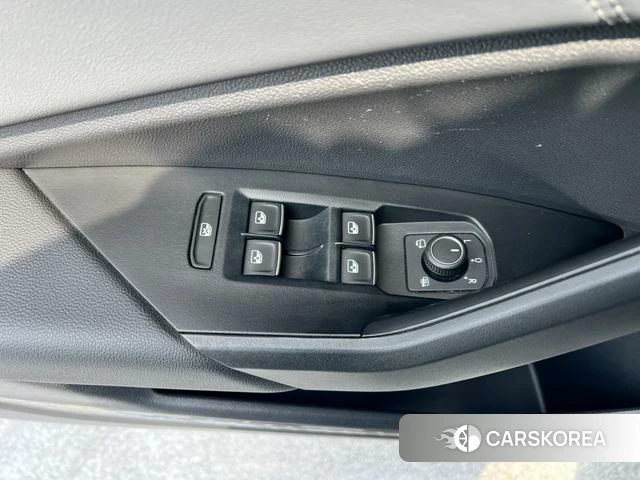 Volkswagen Sagitar id 4271314 из Китая 21