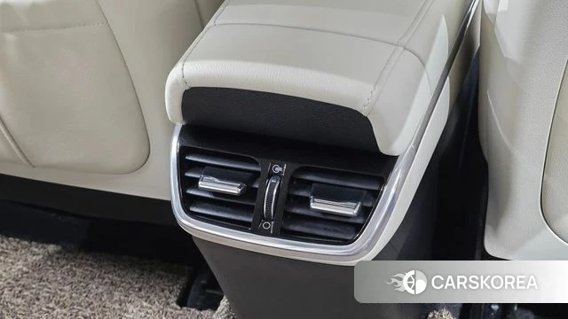 Hyundai The New Grandeur IG Hybrid id 4697453 из Кореи 21